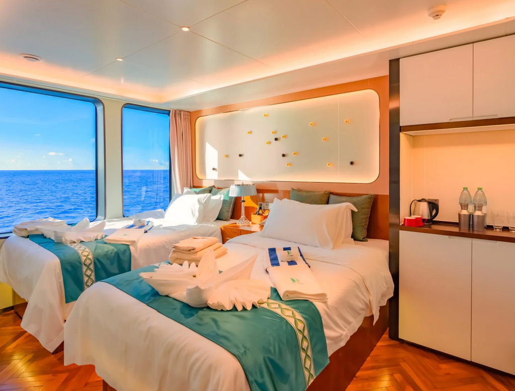 deluxe cabin